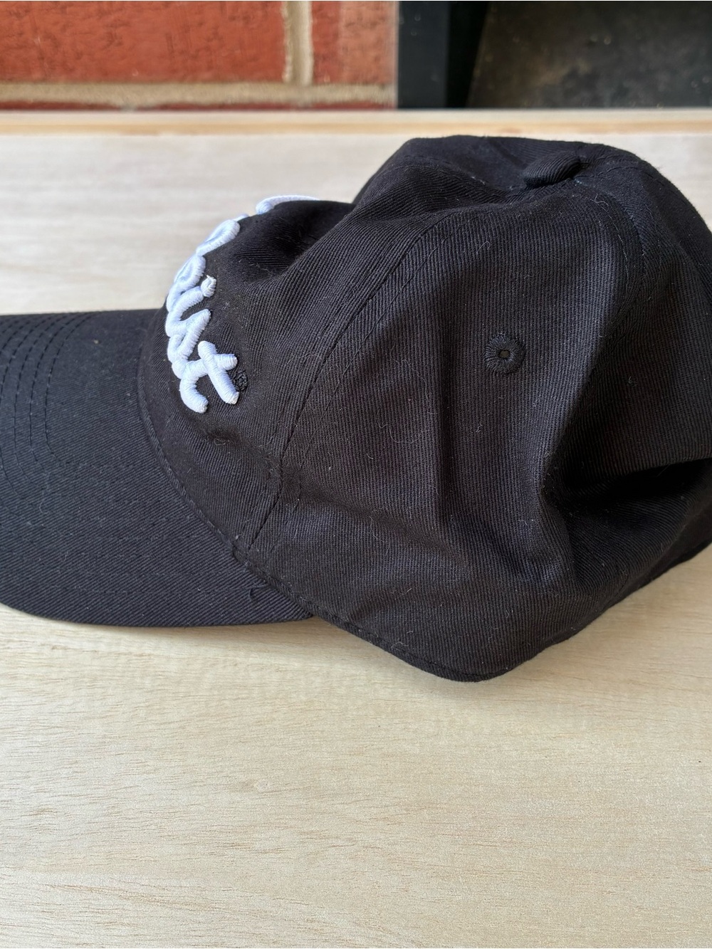 Titleist Hat Mens One Size Black
Adjustable Ball Cap The Ritz Carlton
Logo - Picture 3 of 6